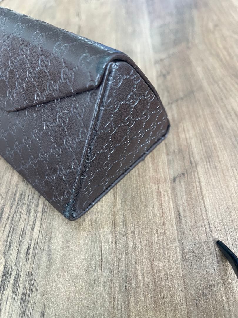 THGucci ブラック サングラス ケース付き