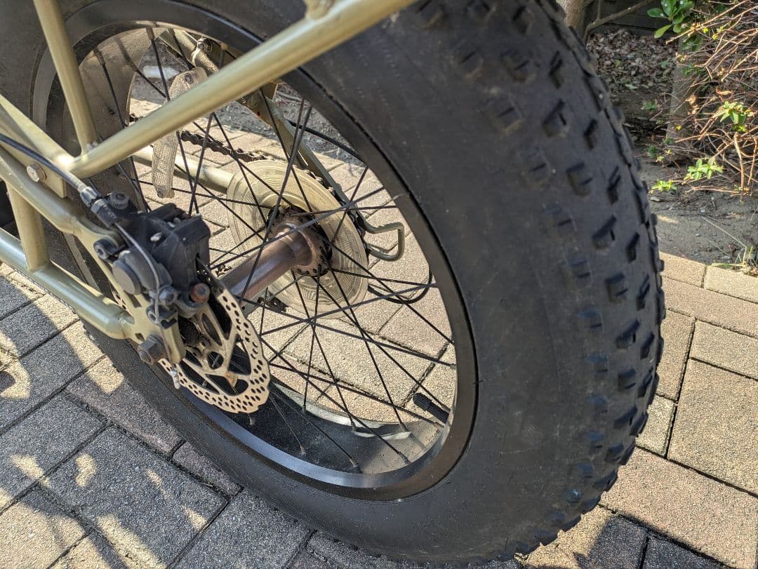 HACHI-HACHI シティサイクル オリーブグリーン 88チャリ