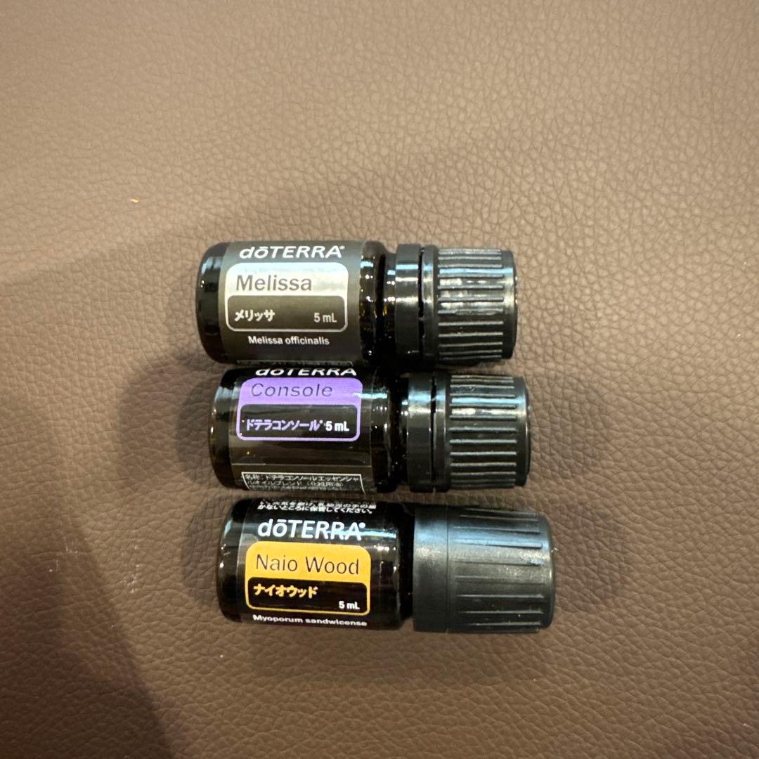 doTERRA エッセンシャルオイルセット 28本　ウッドボックス付き