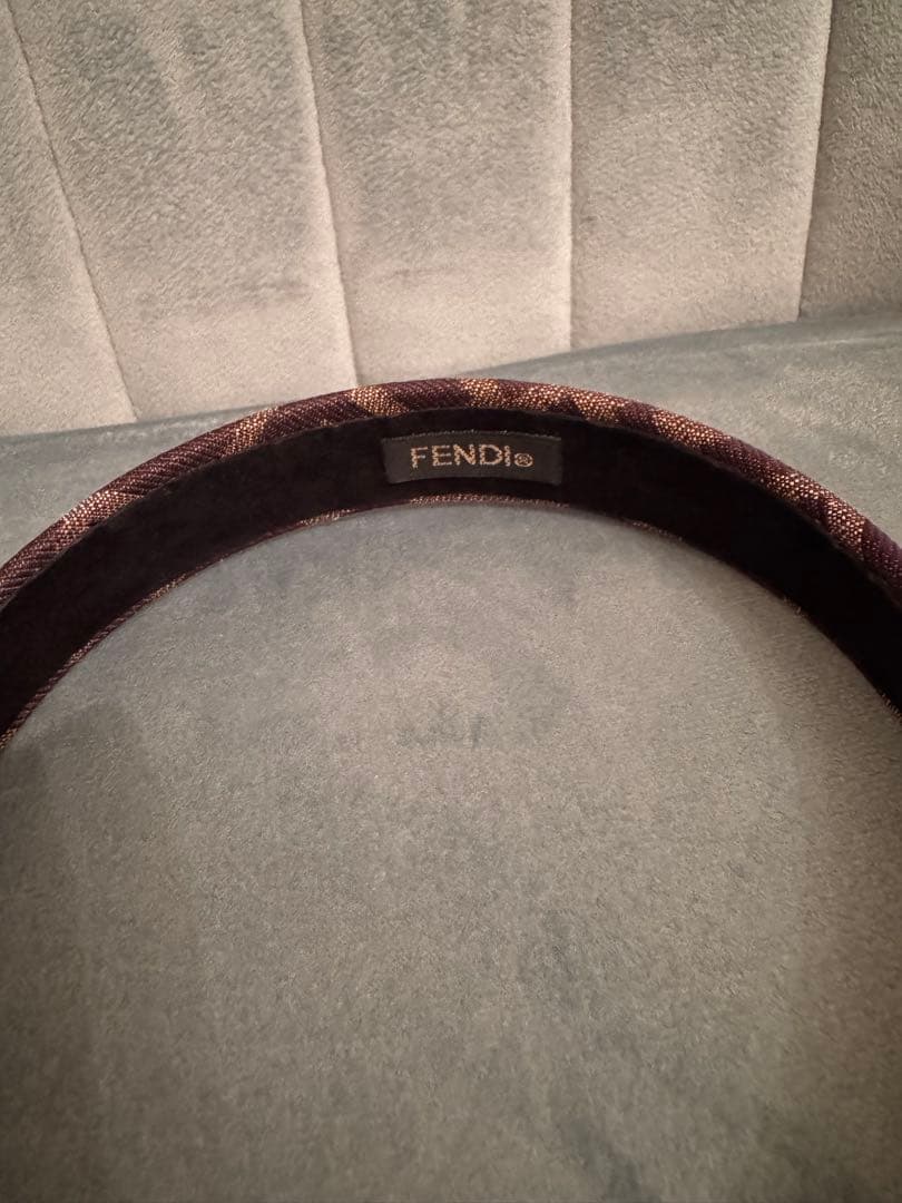 FENDI ズッカ柄　カチューシャ　ヘアバンド