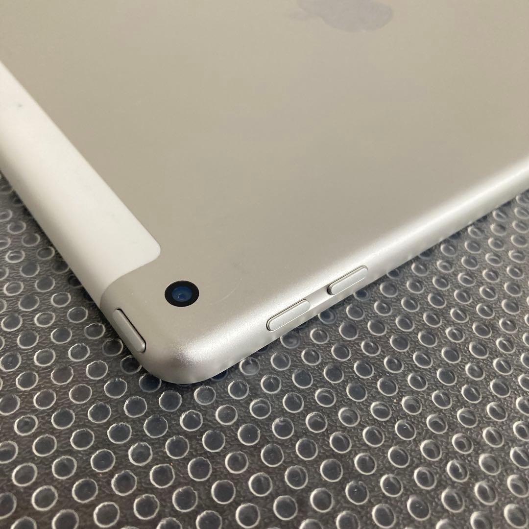 903【早い者勝ち】電池ほぼ新品☆iPad6 第6世代 32GB SIMフリー☆