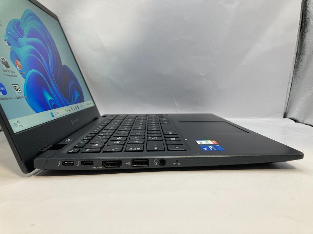 Dynabook G83 第12世代i5/16G/SSD512G/軽量978g