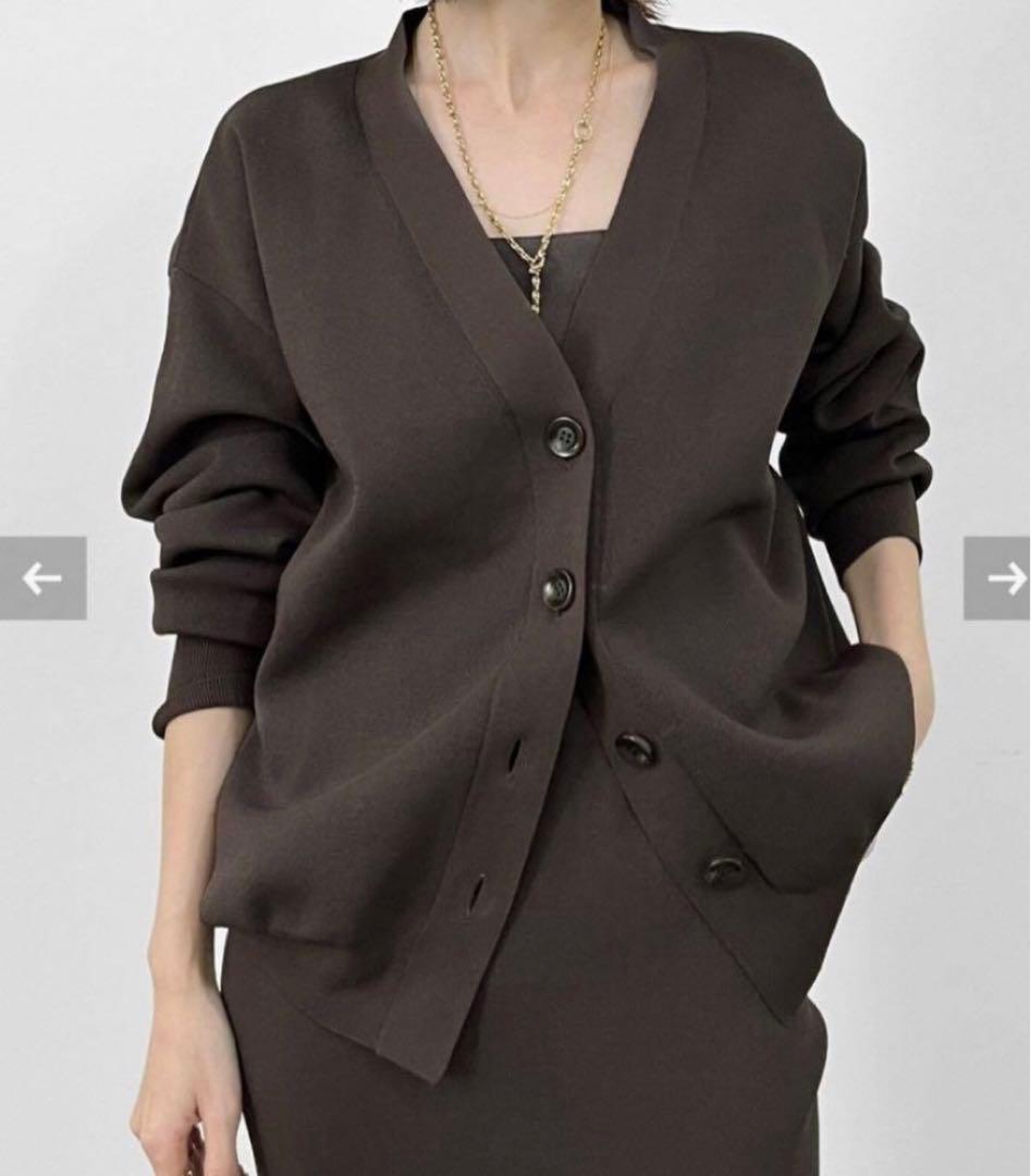 試着のみ　Knit Vneck Cardigan 2023SS アパルトモン