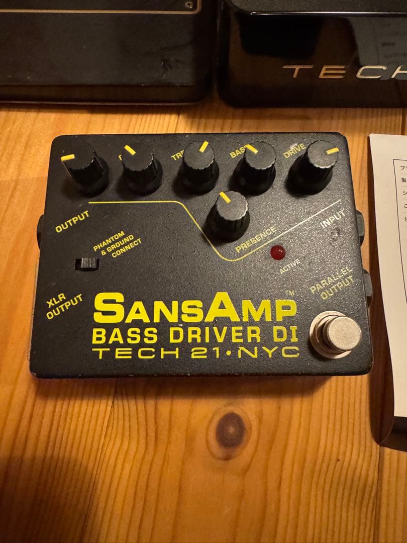 初期型Tech 21 SansAmp Bass D DI