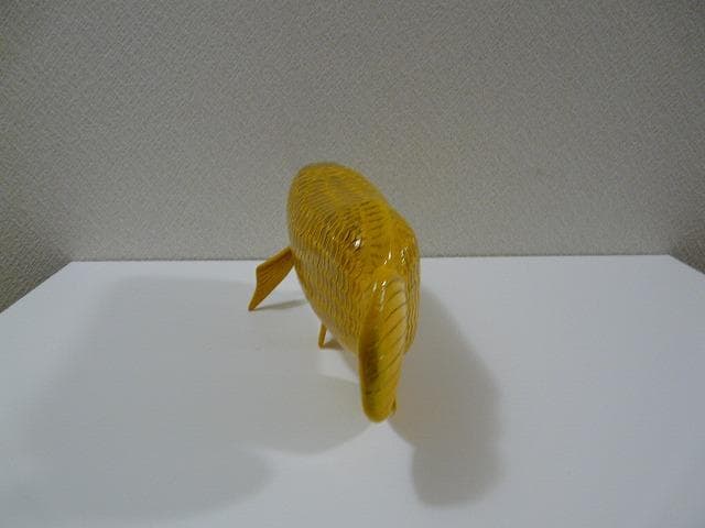 木彫り　置物　アロワナ
