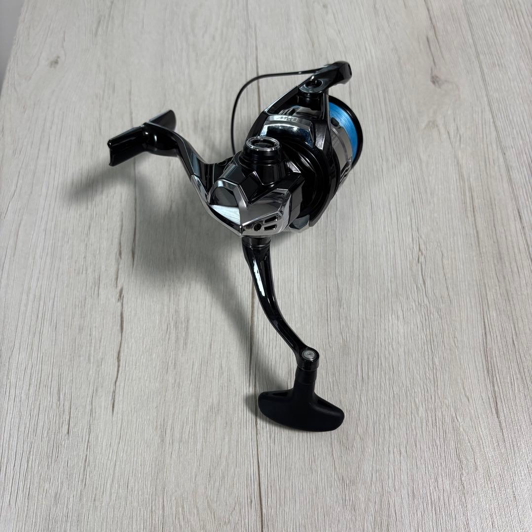 SHIMANO 23Vanquish 4000XGヴァンキッシュ