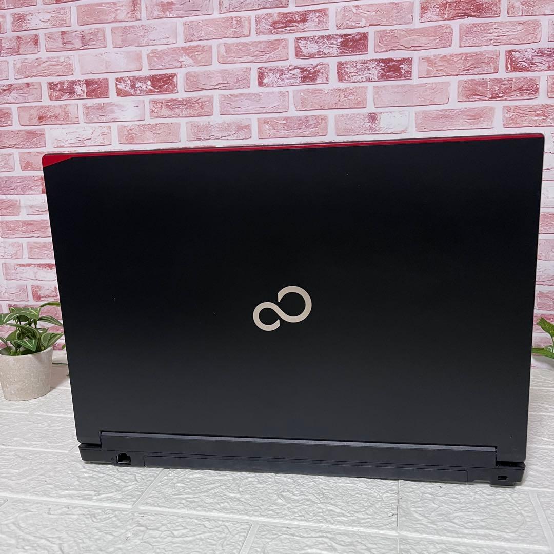 ★中古SSD256GB メモリ8GB★A577/R カメラ ノートPC★544