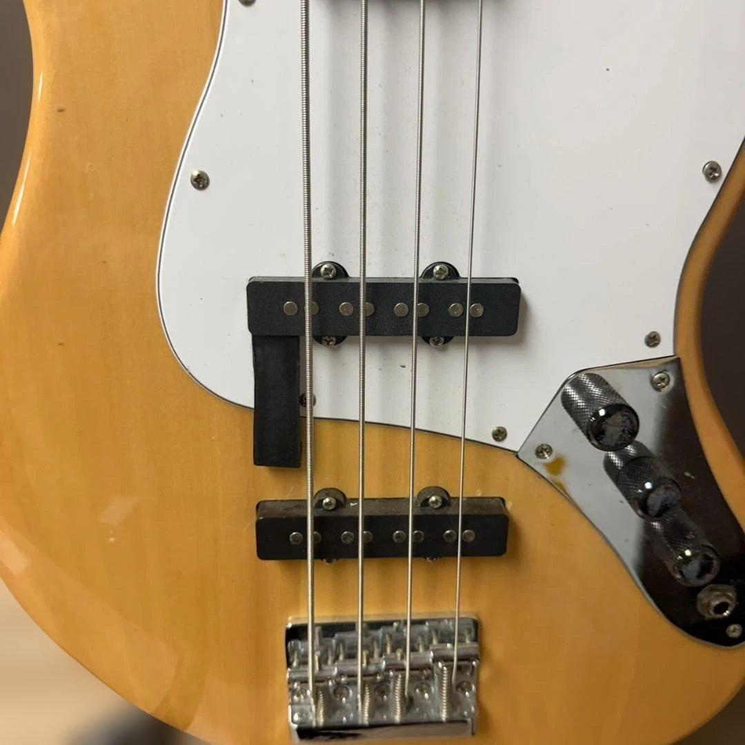 782067/ Woofy basses エレキベース gibson 木目