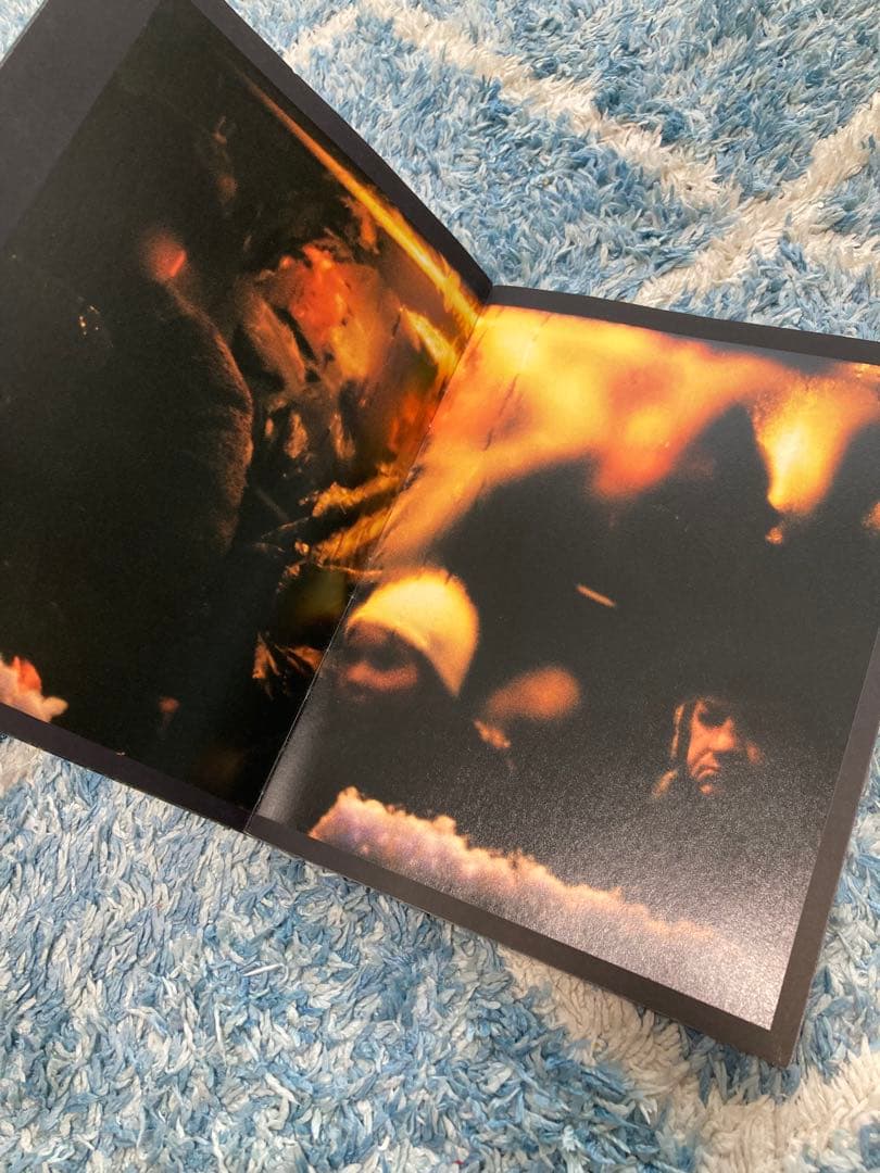 SATELLITES Jonas Bendiksen 写真集初版　マグナムフォト
