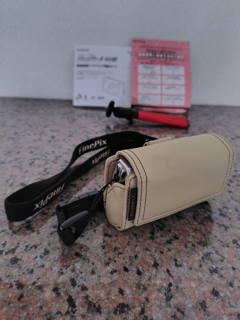 【良品】FUJIFILM FinePix F40fd デジタルカメラ