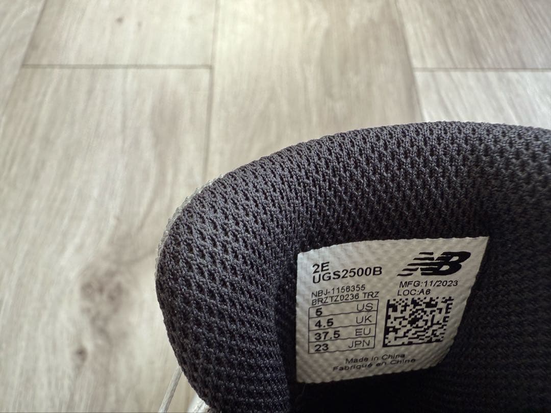 new balance ゴルフシューズ BOAシステム　UGS2500B