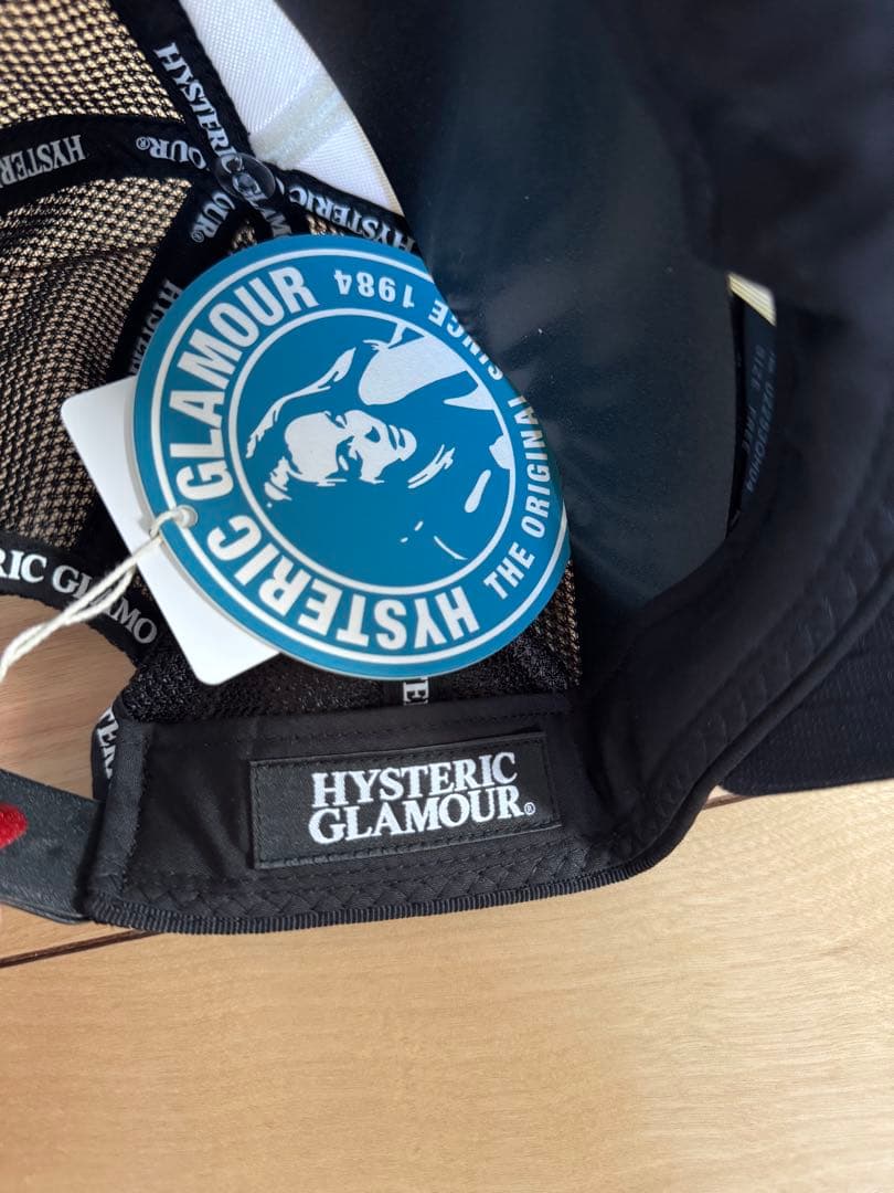 Hysteric Glamour l トラッカーキャップ