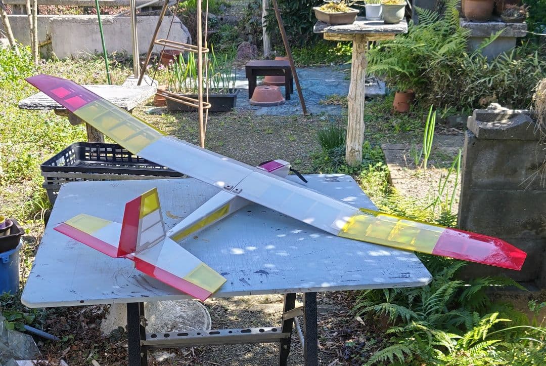 ラジコン飛行機（モーターグライダー）
