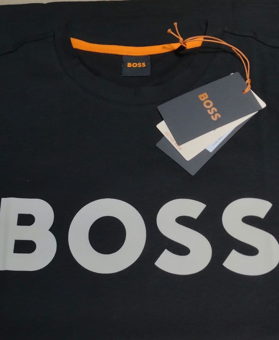 セール☆HUGO BOSS新品☆メンズTシャツ☆Mサイズ
