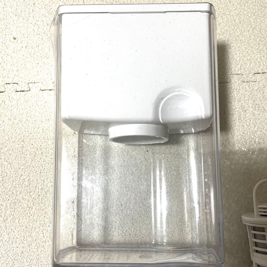 ウルオ 浄水ポット本体＋カートリッジのセット
