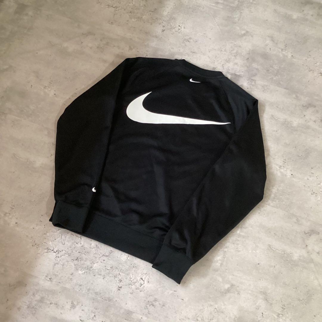 NIKE ナイキ　スポーツウェア　　長袖　ブラック　黒
