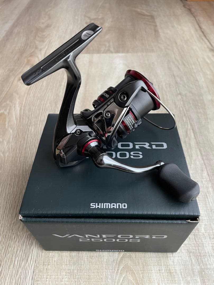 m*A様 SHIMANO 20VANFORD 2500S スピニングリールUSE