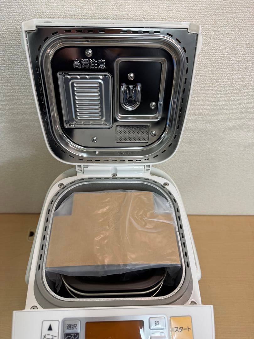 (未使用)Panasonic ホームベーカリー SD-BMS105