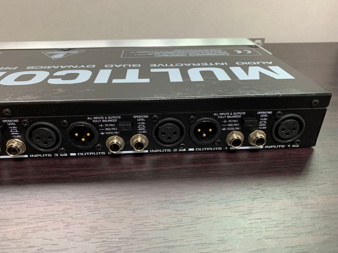 BEHRINGER MDX4400 4chコンプ 音出しOK