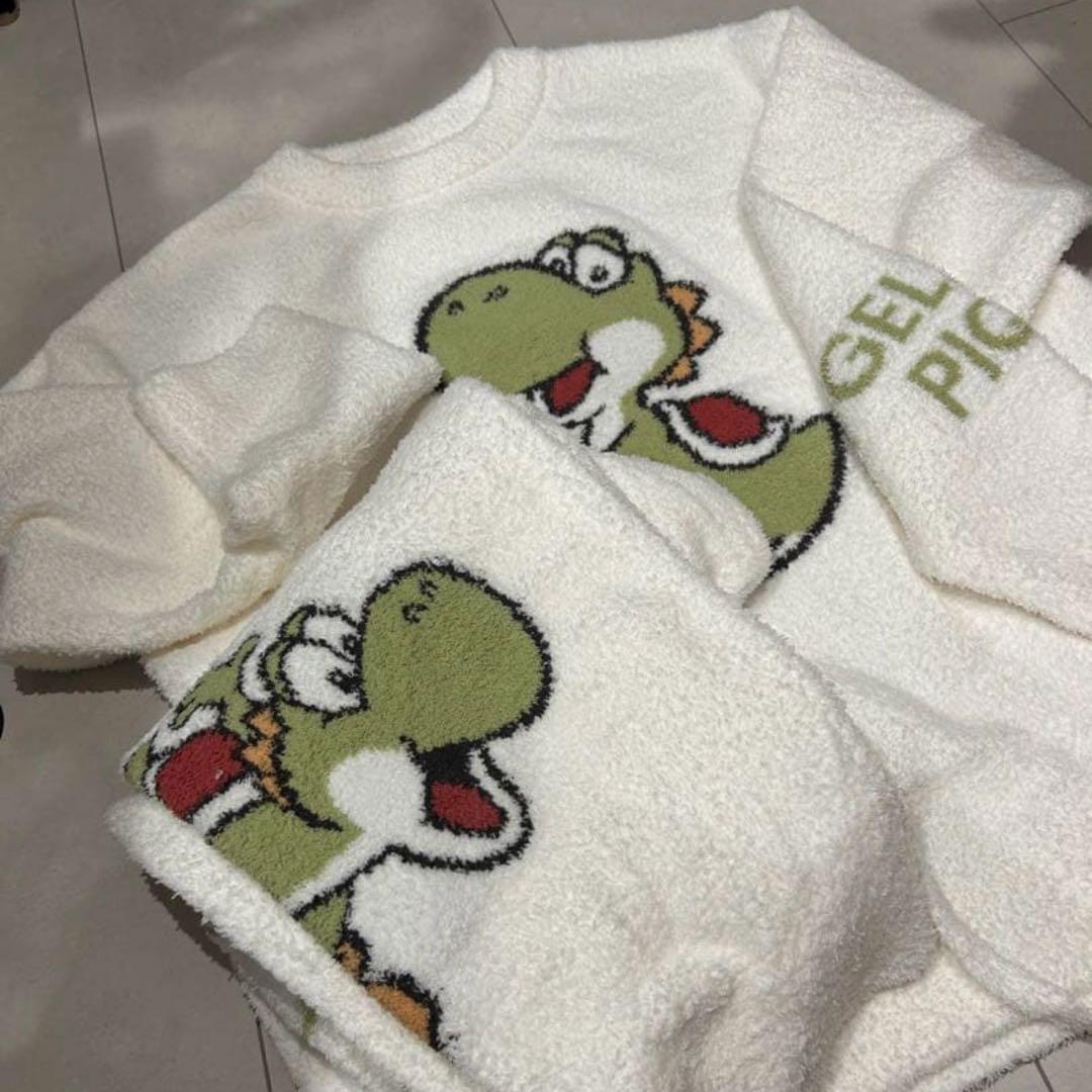 Yoshi フリースルームウェアセット