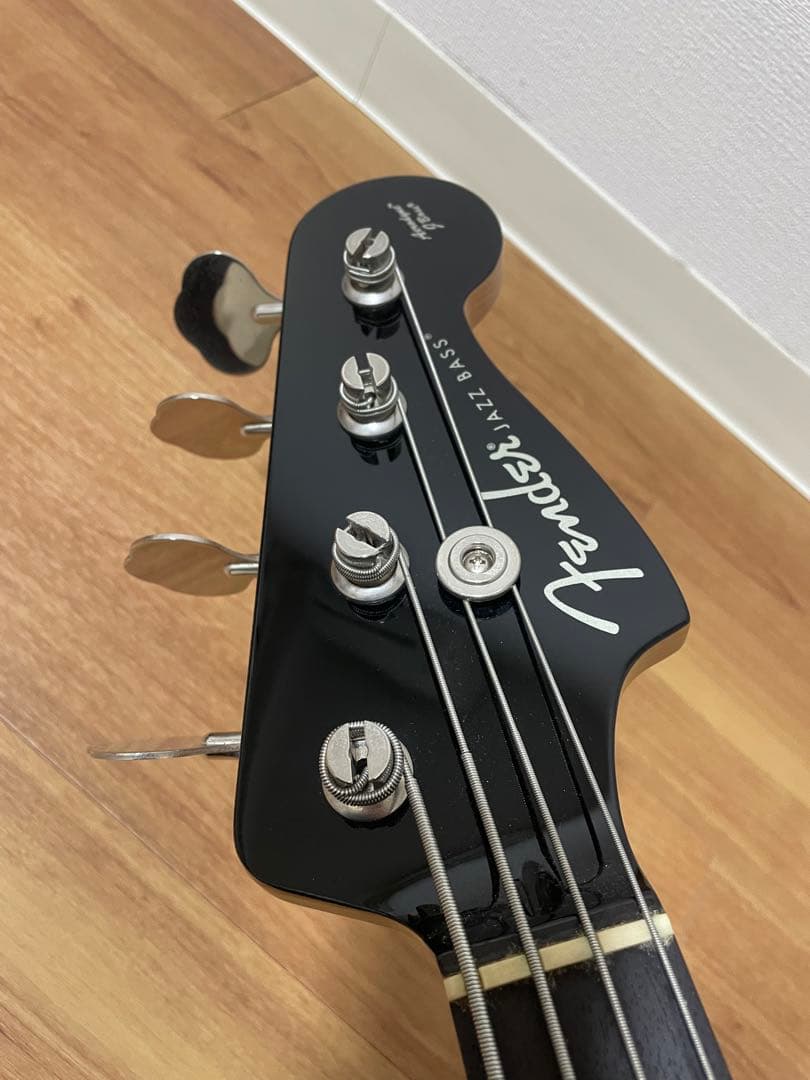 ジャズベースFender Aerodyneフェンダーベース　エアロダイン