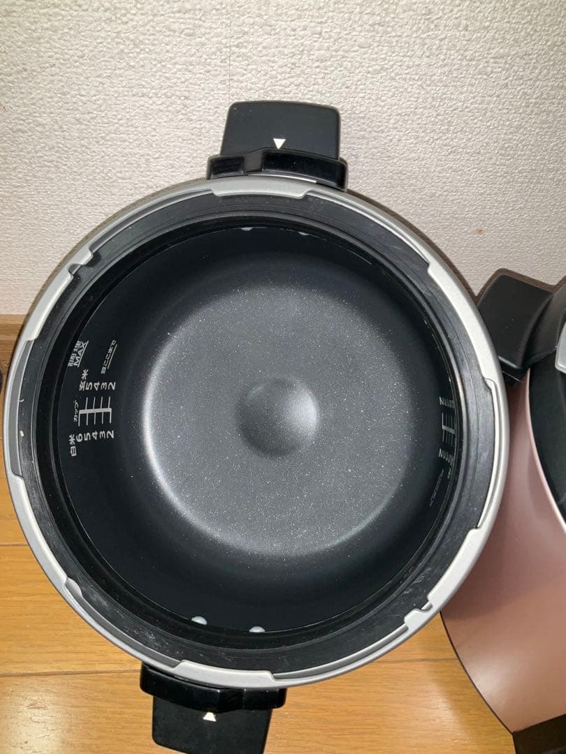Panasonic 圧力鍋　SR-P37 未使用品　　発送は1/25