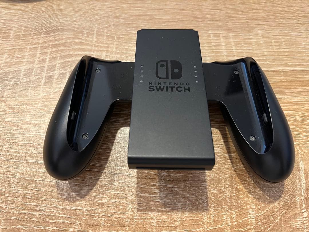 【中古】Nintendo Switch 旧モデル／グレー　マリオカート8