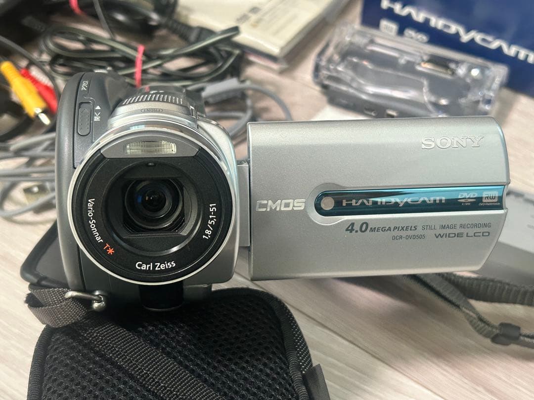 SONY Handycam DCR-DVD 505 4.0メガピクセル 本体