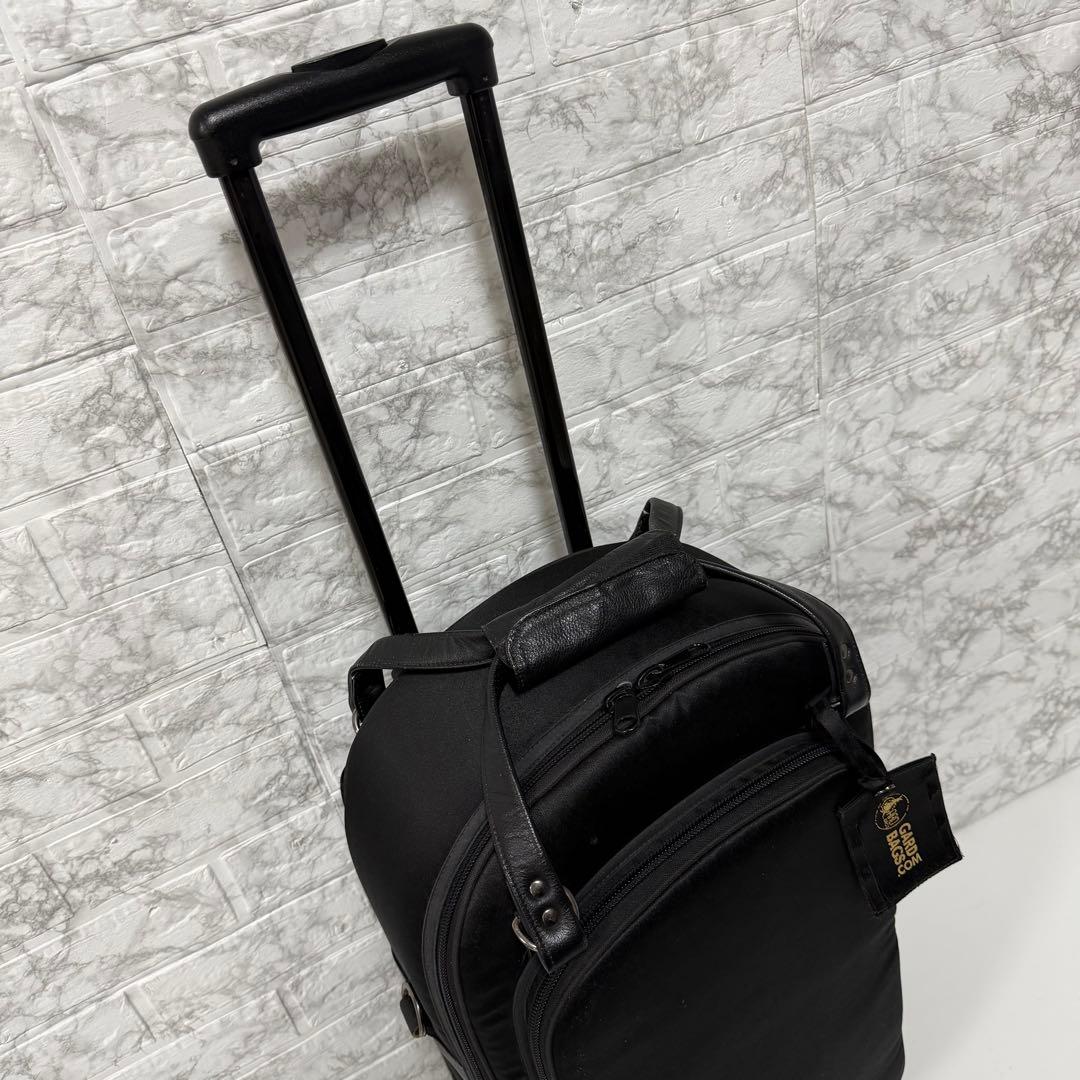 プロ愛用ブランド　GARD BAGS トランペット用 トリプルケース　キャスター