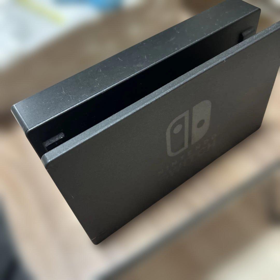 【中古品格安】Nintendo Switch 本体 付属品込