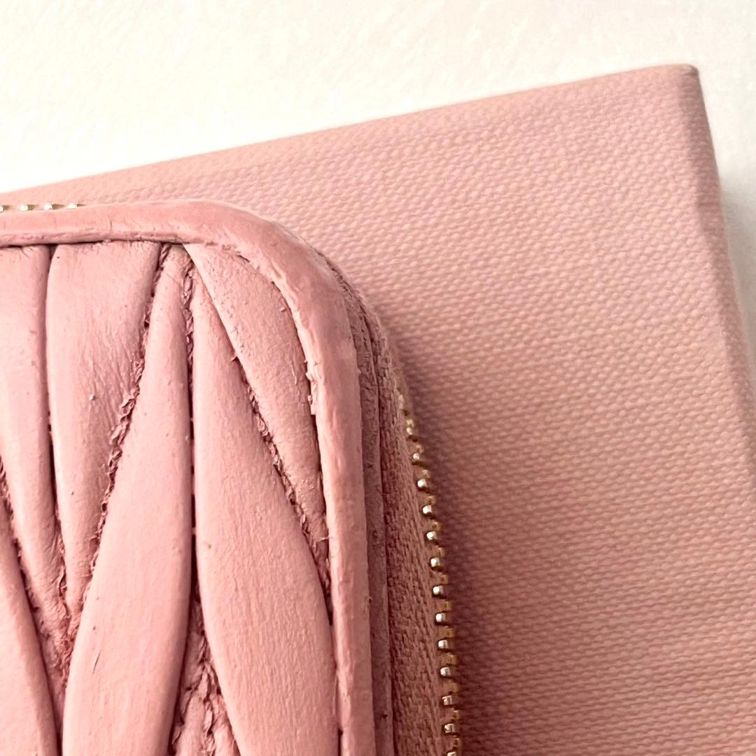 MIU MIU マテラッセ コンパクト ラウンドジップ 財布 箱付き0205-④