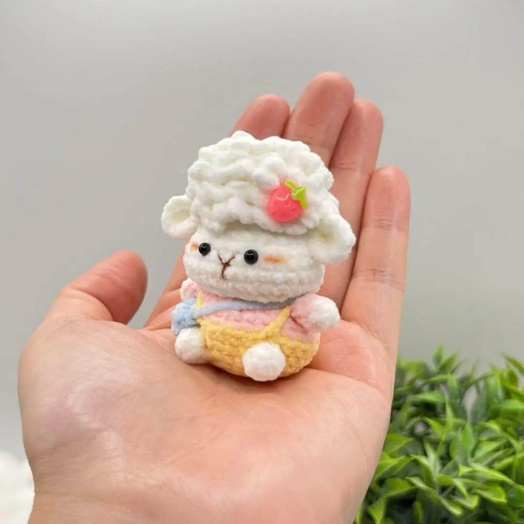 ❁*!様 【再販未定　】あみぐるみ　ぬいぐるみ　編み物 ひつじ