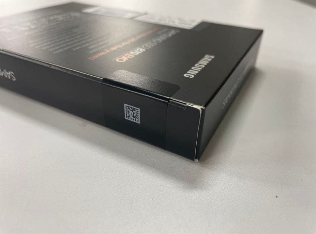 新品未使用 SAMSUNG 870 EVO MZ-77E4T0B/IT