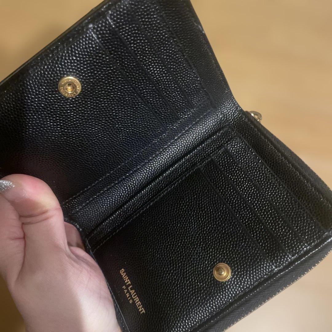 SAINT LAURENT ブラックレザー折り財布