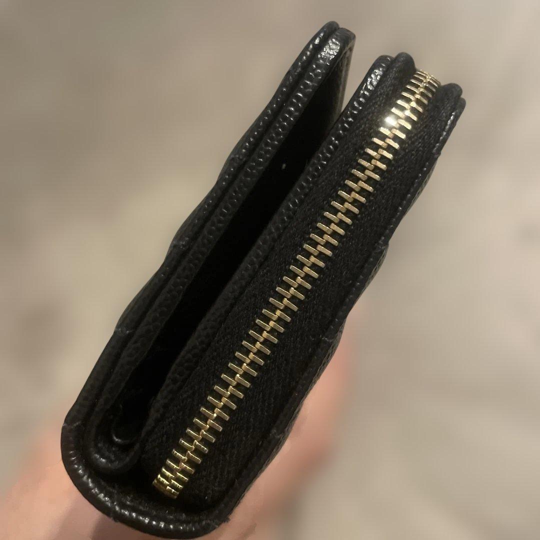 SAINT LAURENT ブラックレザー折り財布