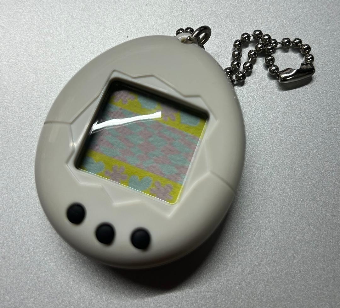 たまごっち未使用 初期型の白（ホワイト）1996 てんしのたまごっち中古1997