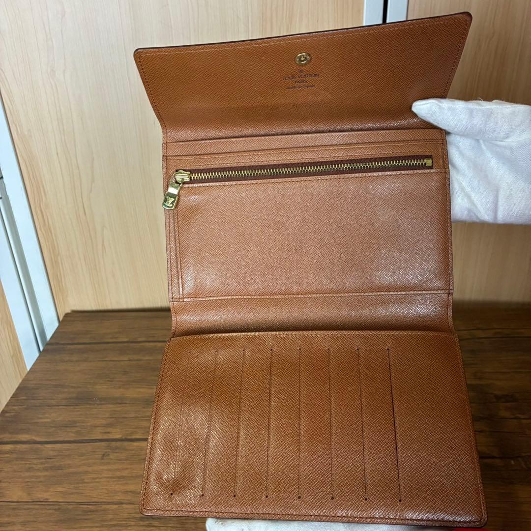 LOUIS VUITTON モノグラム ポシェットパスポール　三つ折り財布