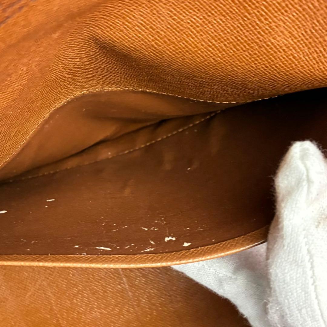 LOUIS VUITTON モノグラム ポシェットパスポール　三つ折り財布
