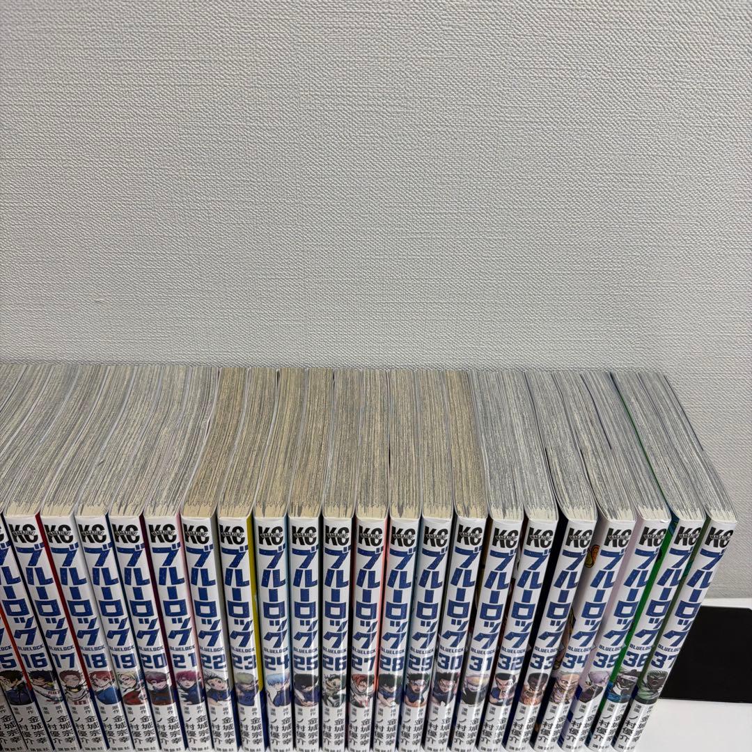 ブルーロック全37巻+EPISODE凪8巻　計45巻セット‼︎