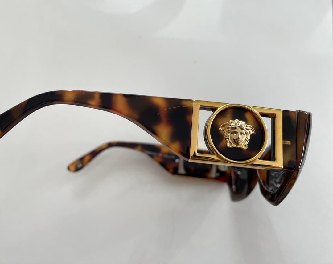 ベルサーチ　VERSACE サングラス　メデューサ