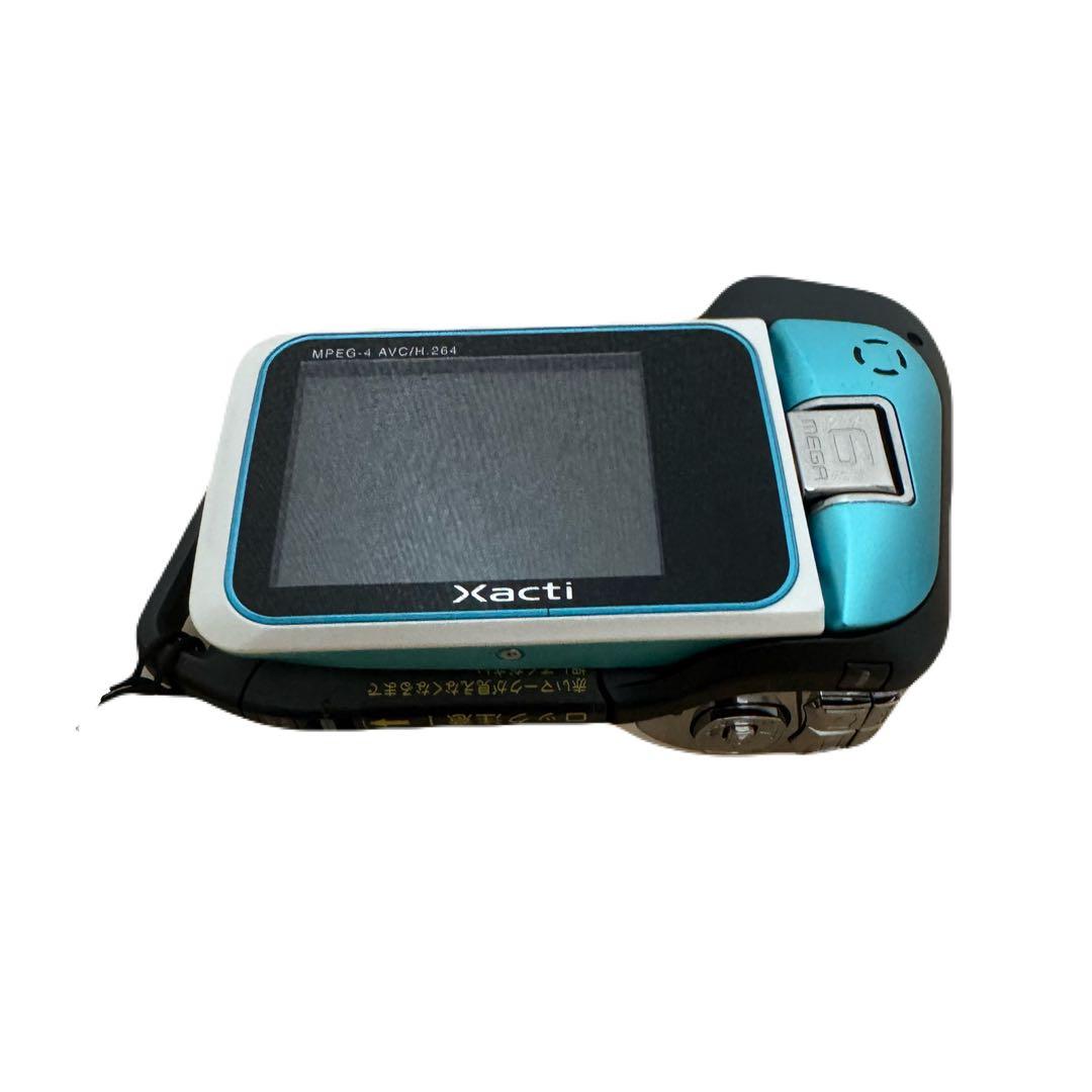 【美品】SANYO Xacti DMX-CA65型　防水ビデオカメラ　ブルー