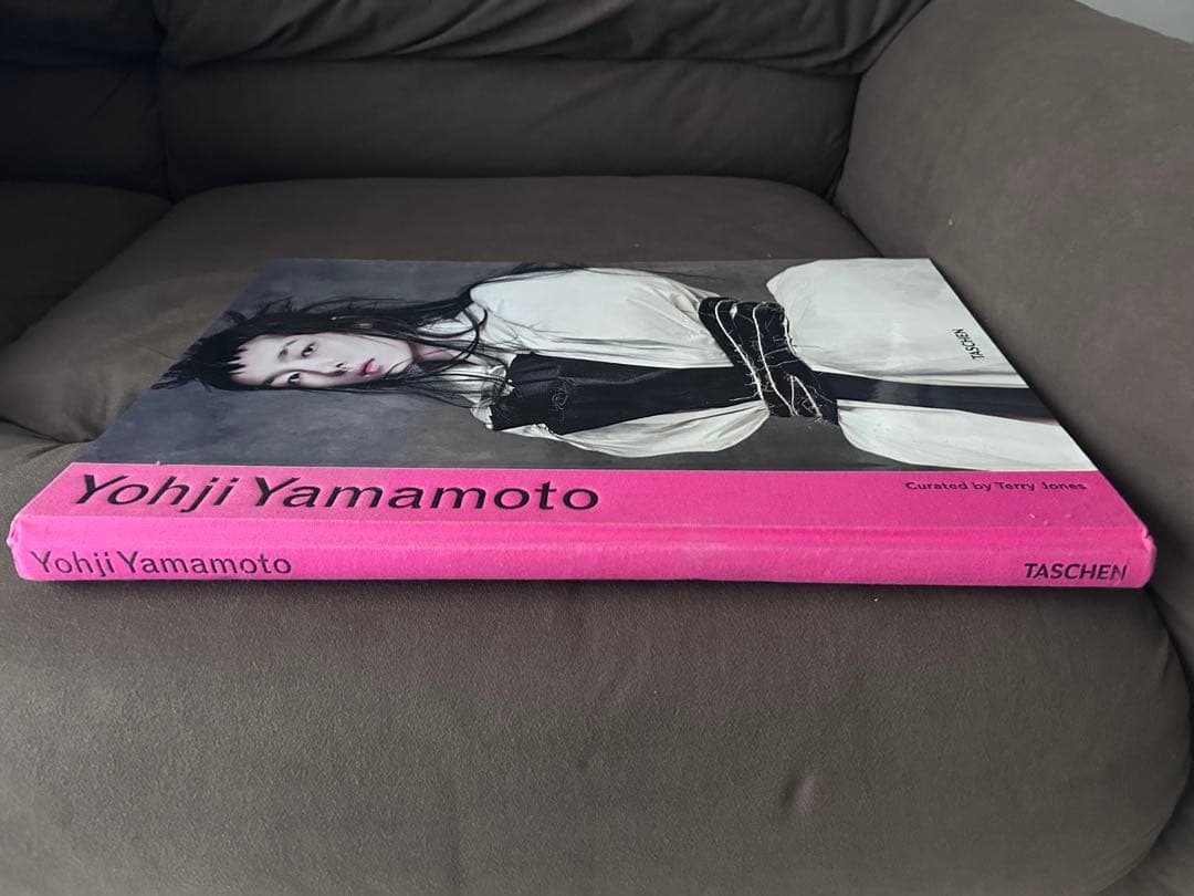 【希少】Yohji Yamamoto / Terry Jones 洋書