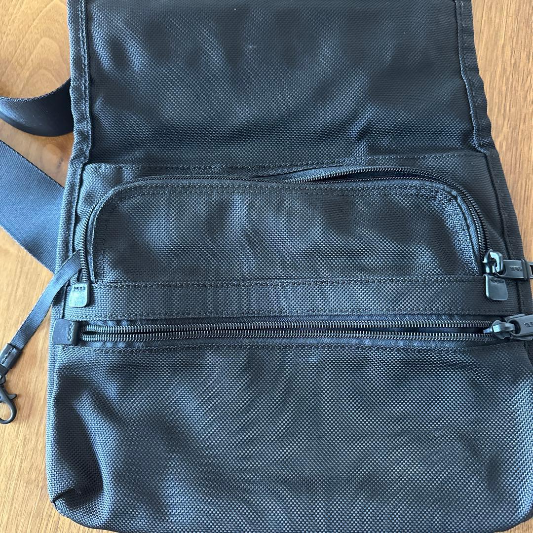 TUMI 22105 DH メッセンジャーバッグ