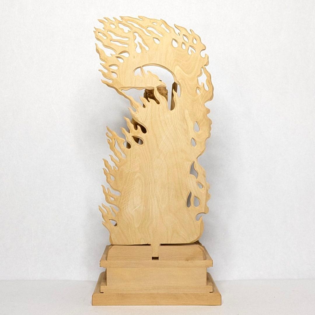 【さらに値下げ・新品】 不動明王　柘植　総高さ約25.5cm　上彫　不動　台座付