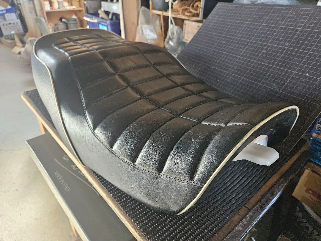 [美品]zrx1200daeg シート カワサキダエグ