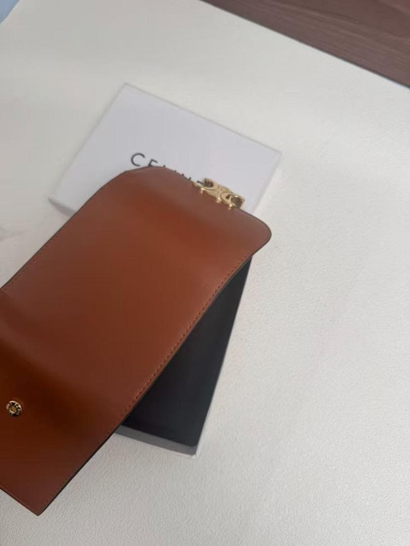 【中古美品】CELINEセリーヌトリオンフコンパクトウォレット 二つ折り財布