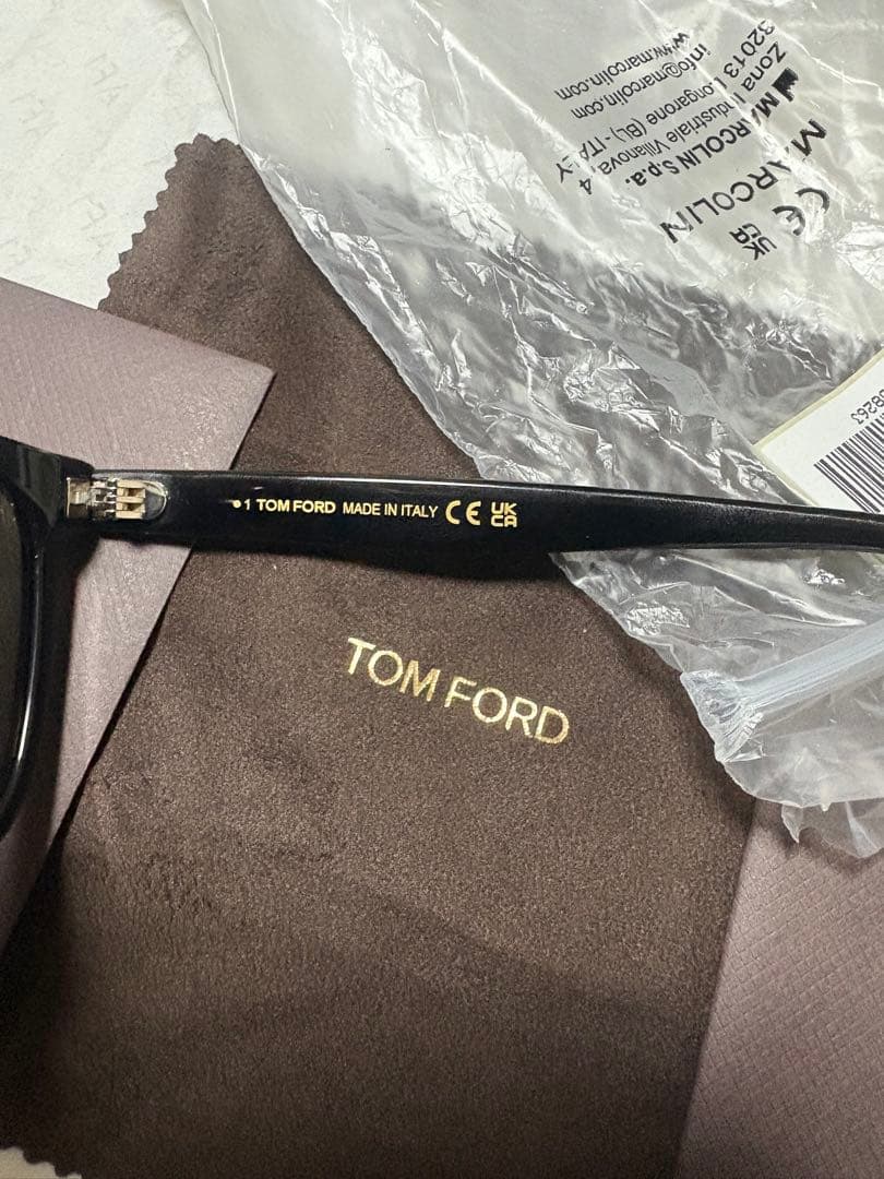 TOM FORD トムフォード サングラス ウェリントン型