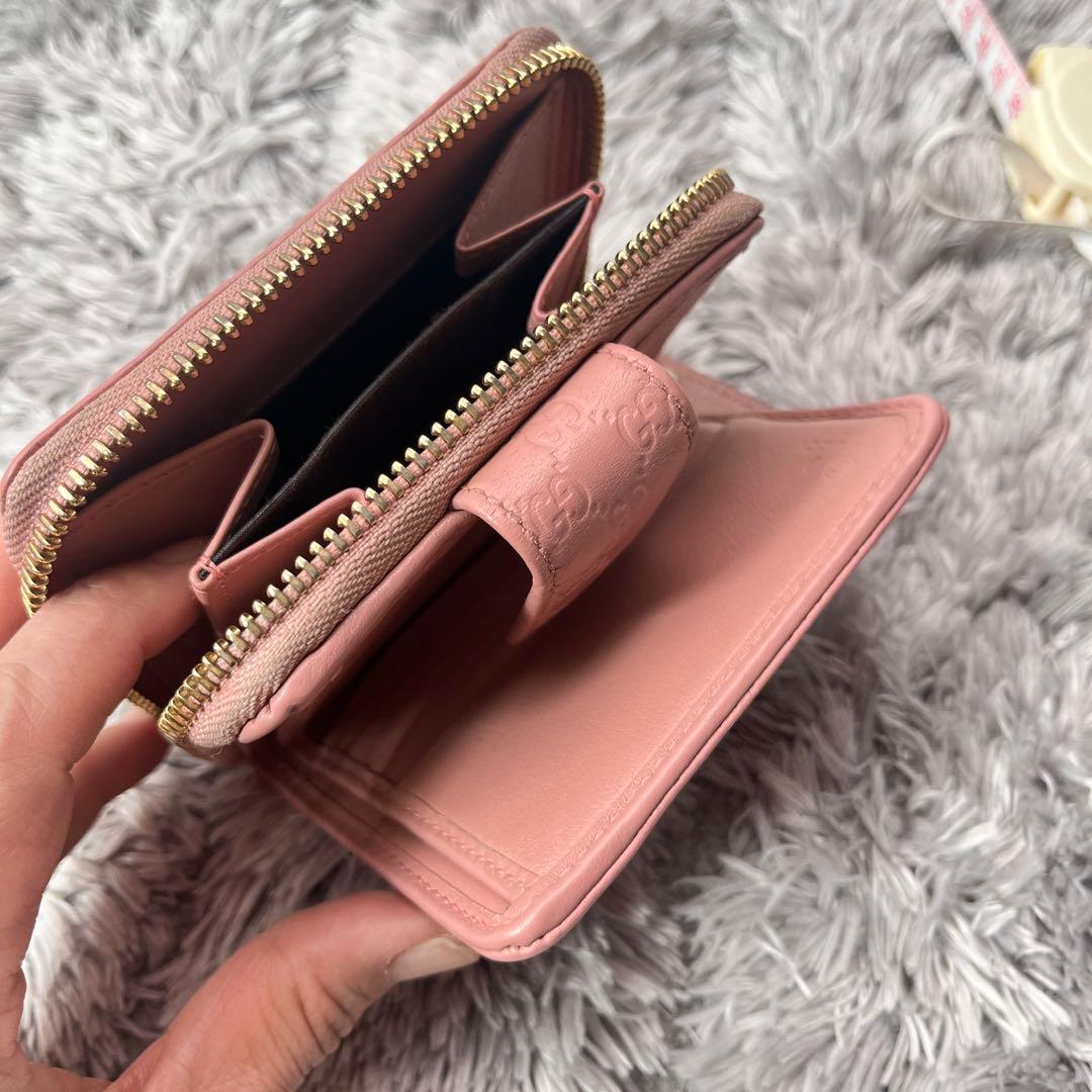 良品　GUCCI マイクロシマ　折り財布　ピンクベージュ　ラウンドジップ