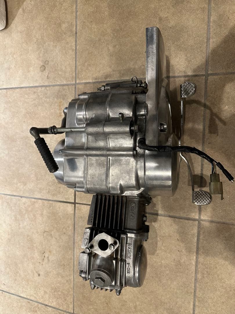 エンジン　カブ　モンキー　DAXシャリー実動車下ろし　美品低走行12V 72cc