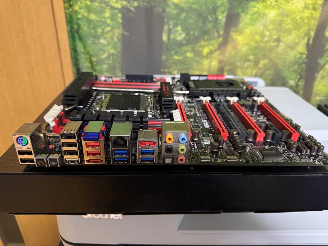 ASUS RAMPAGE IV EXTREME マザーボード